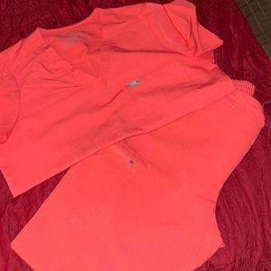 LIKE NEW FIGS Scrub Set in sz LG/LG Tall in shade Clay